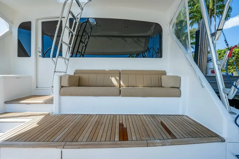 Slide: The Image of Cockpit 2005 Viking 74 Convertible - Reel Estate - 6889902