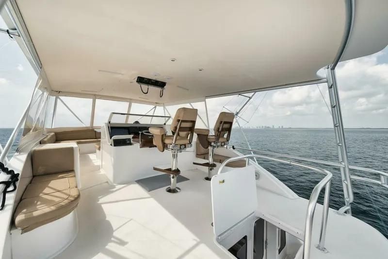 Slide: The Image of Ocean 73 UNCONQUERED - Flybridge 2005 Ocean 73 Super Sport UNCONQUERED - 6890023