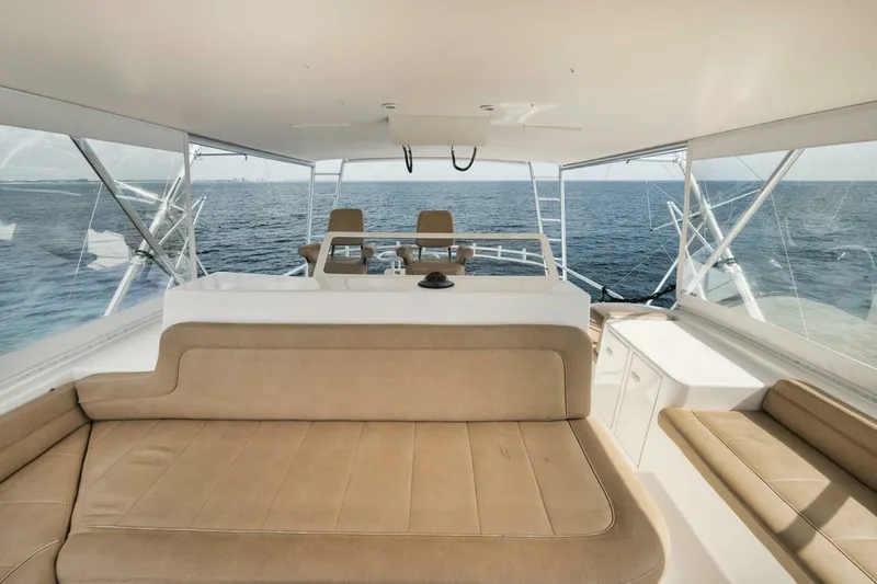 Slide: The Image of Ocean 73 UNCONQUERED - Flybridge 2005 Ocean 73 Super Sport UNCONQUERED - 6890027