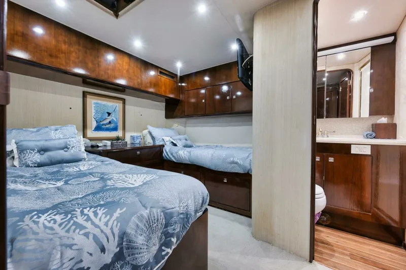 Slide: The Image of Ocean 73 UNCONQUERED - Guest Stateroom 2005 Ocean 73 Super Sport UNCONQUERED - 6890017