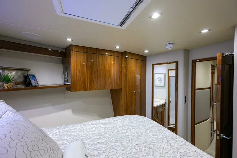 Slide: The Image of Forward Stateroom Forward Stateroom - 6890064