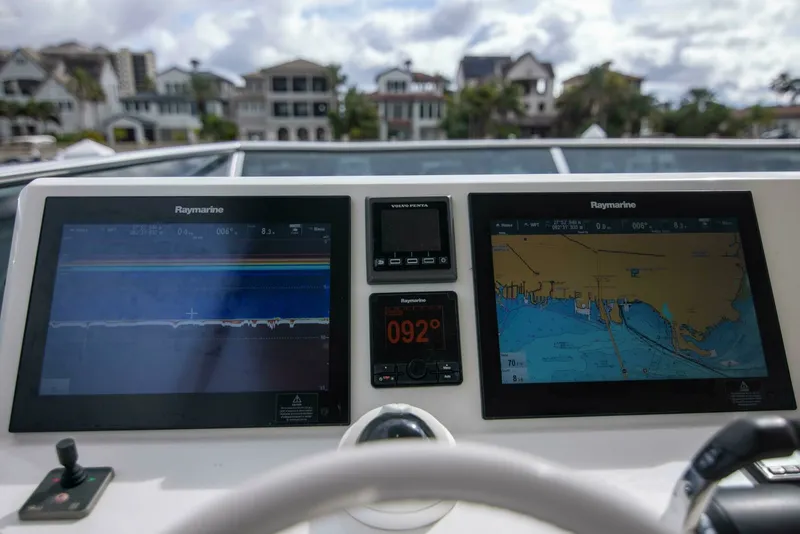 Slide: The Image of Flybridge Flybridge - 6890399