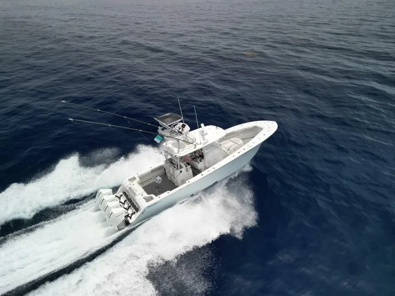 Slide: The Image of Front Runner 39 Center Console 2021 - 6943899