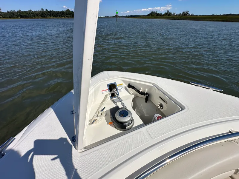 Slide: The Image of Boston Whaler 330 Outrage 2025 - 33