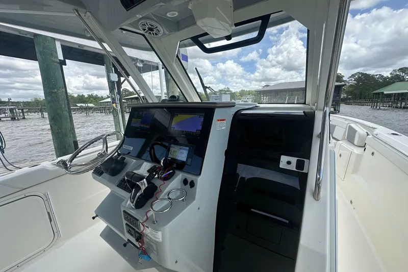 Slide: The Image of Pursuit S 328 Sport 2021 - 6944078