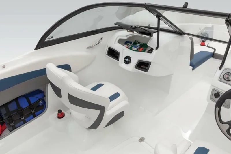 Slide: The Image of Tahoe 550 TS 2021 - 7231261
