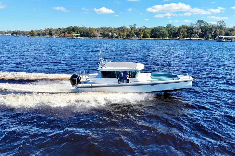 Slide: The Image of Axopar 28 Cabin 2020 - 7534929