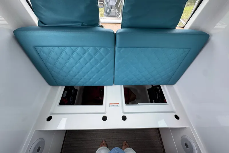 Slide: The Image of Axopar 28 Cabin 2020 - 7535080