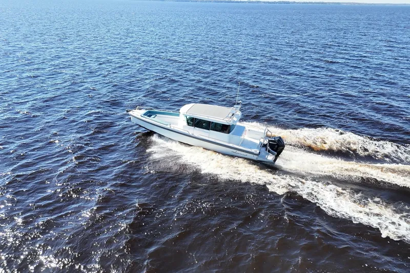 Slide: The Image of Axopar 28 Cabin 2020 - 7388876