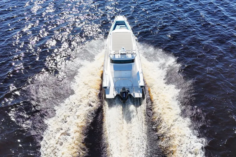 Slide: The Image of Axopar 28 Cabin 2020 - 7388839