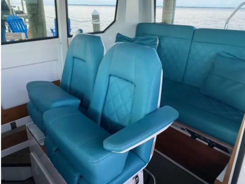 Slide: The Image of Axopar 28 Cabin 2020 - 7388916