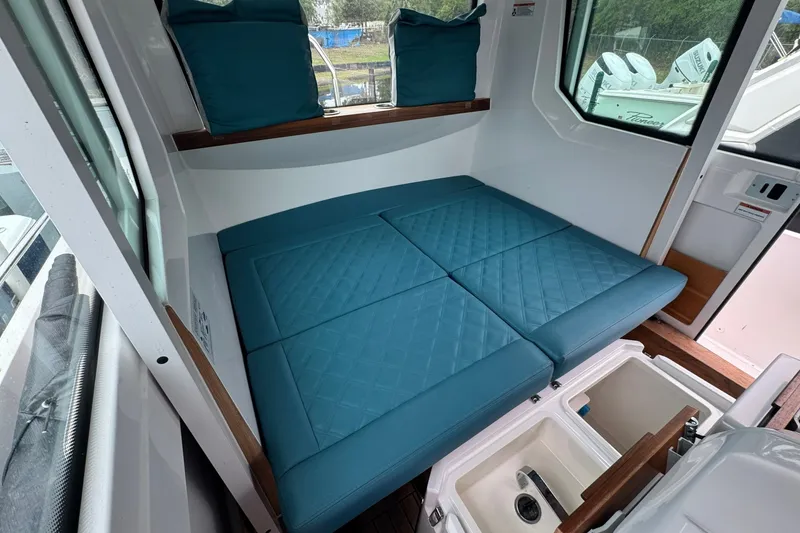 Slide: The Image of Axopar 28 Cabin 2020 - 7535103