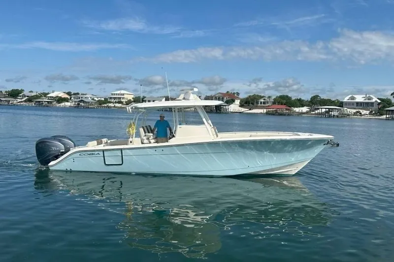 The Image of Cobia 350 Center Console 2020 - 7231687