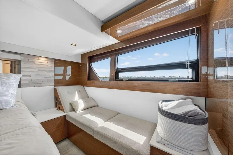 Slide: The Image of Cruisers 50 Cantius 2020 - 7389079