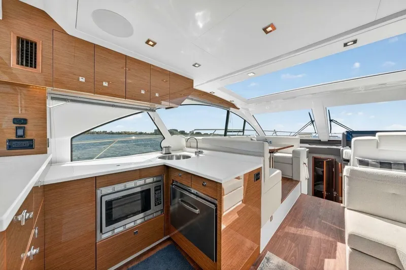 Slide: The Image of Cruisers 50 Cantius 2020 - 6944840
