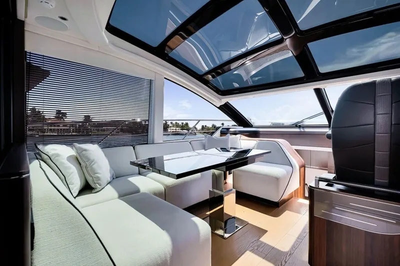 Slide: The Image of Sunseeker Predator 60 EVO 2020 - 7850073