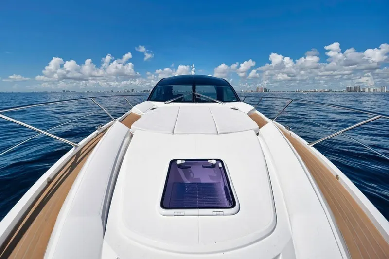 Slide: The Image of Sunseeker Predator 60 EVO 2020 - 7850067