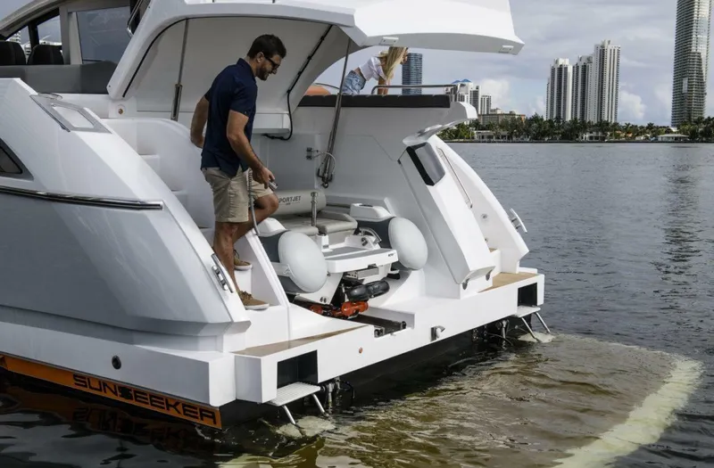 Slide: The Image of Sunseeker Predator 60 EVO 2020 - 7389156
