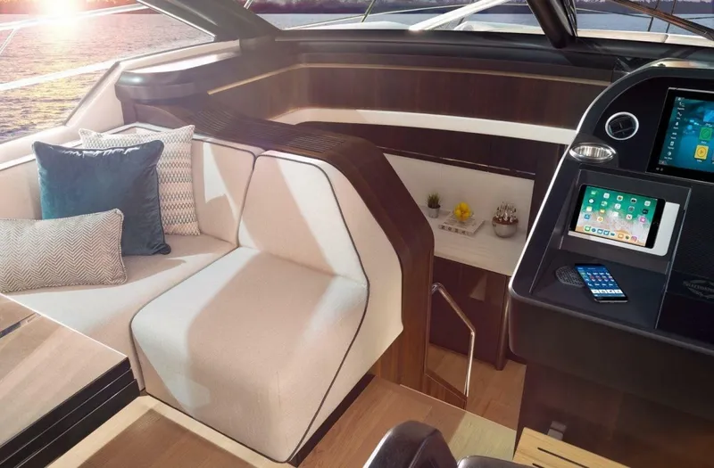 Slide: The Image of Sunseeker Predator 60 EVO 2020 - 7389166