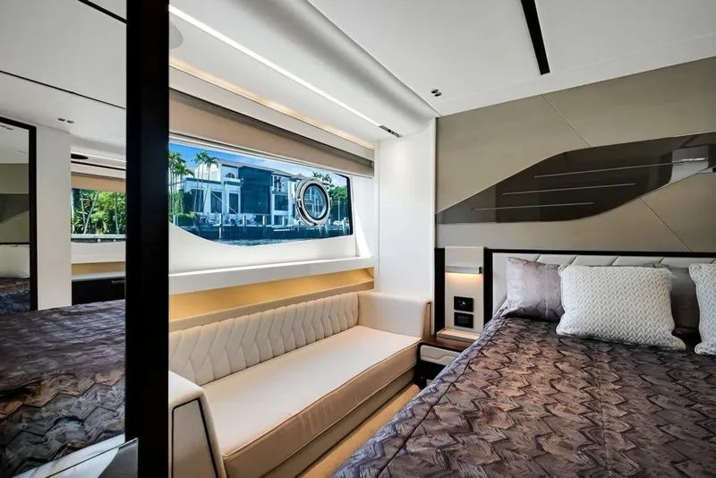 Slide: The Image of Sunseeker Predator 60 EVO 2020 - 7850150
