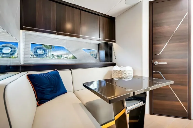 Slide: The Image of Sunseeker Predator 60 EVO 2020 - 7850103