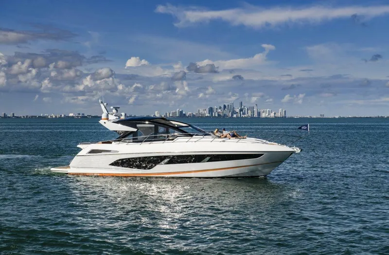 Slide: The Image of Sunseeker Predator 60 EVO 2020 - 7389136