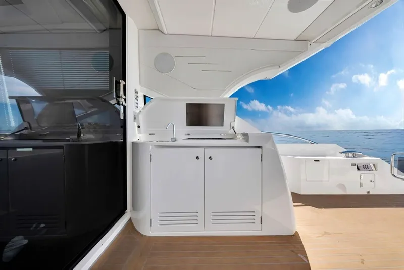 Slide: The Image of Sunseeker Predator 60 EVO 2020 - 7850050