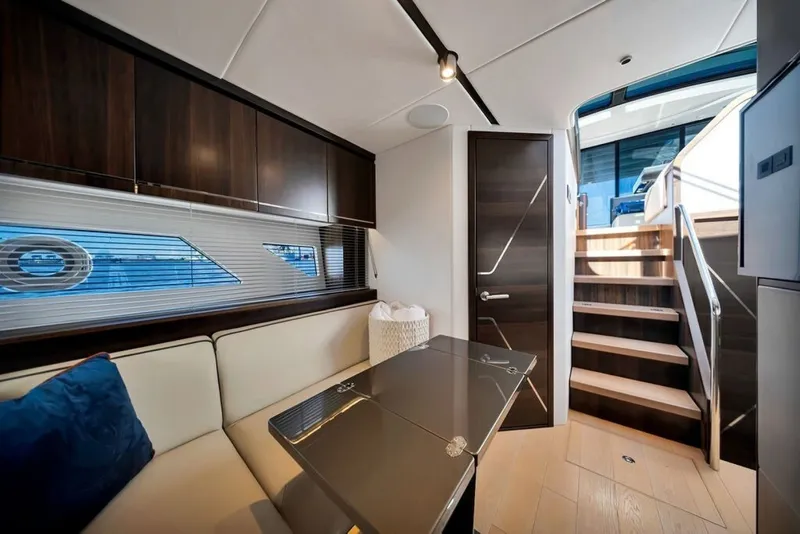 Slide: The Image of Sunseeker Predator 60 EVO 2020 - 7850095