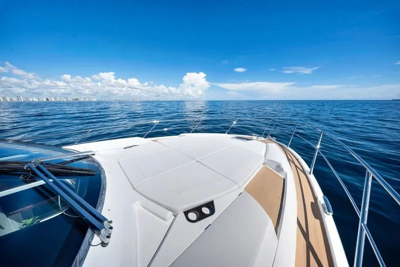 Slide: The Image of Sunseeker Predator 60 EVO 2020 - 7850062