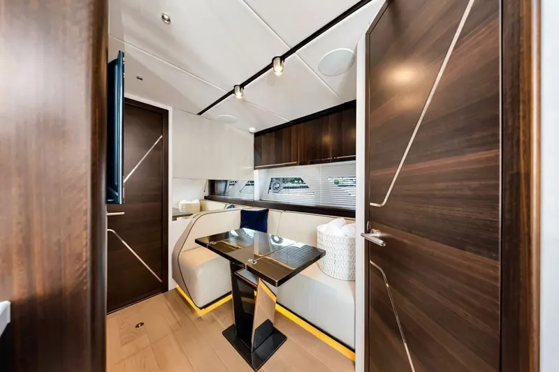 Slide: The Image of Sunseeker Predator 60 EVO 2020 - 7850108