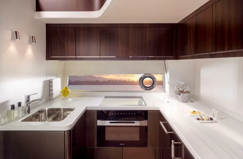 Slide: The Image of Sunseeker Predator 60 EVO 2020 - 7389172