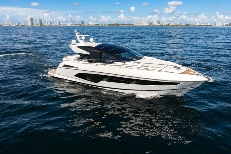 Slide: The Image of Sunseeker Predator 60 EVO 2020 - 8040309