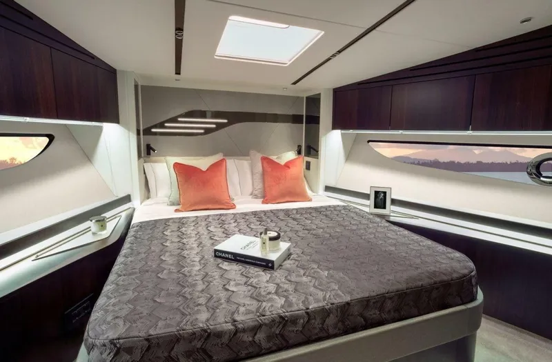 Slide: The Image of Sunseeker Predator 60 EVO 2020 - 7389177