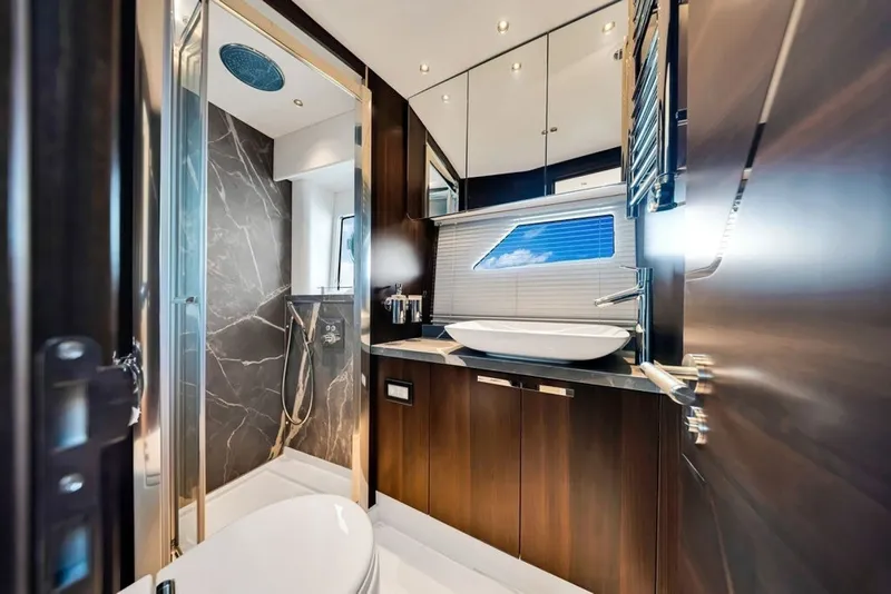 Slide: The Image of Sunseeker Predator 60 EVO 2020 - 7850162