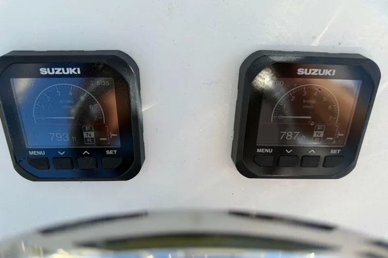 Slide: The Image of TideLine Boats 235 Hybrid 2020 - 6945369