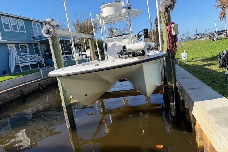 Slide: The Image of TideLine Boats 235 Hybrid 2020 - 6945186