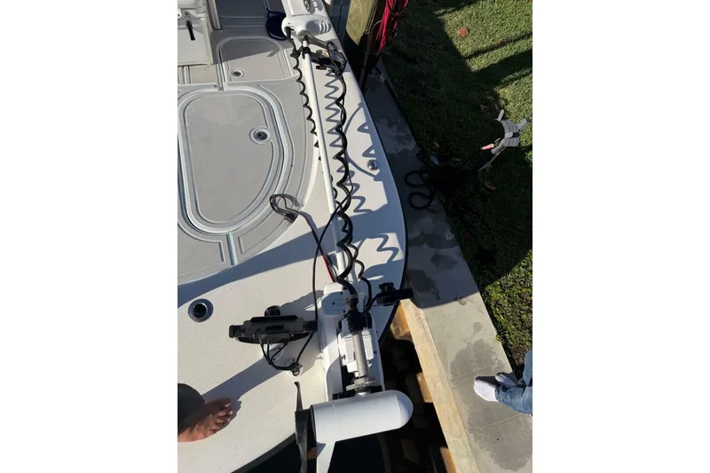 Slide: The Image of TideLine Boats 235 Hybrid 2020 - 6945310