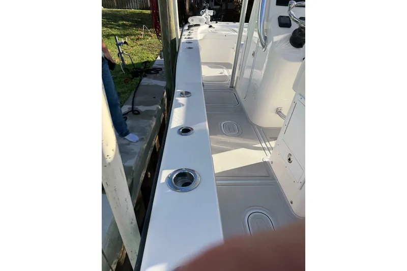 Slide: The Image of TideLine Boats 235 Hybrid 2020 - 6945398