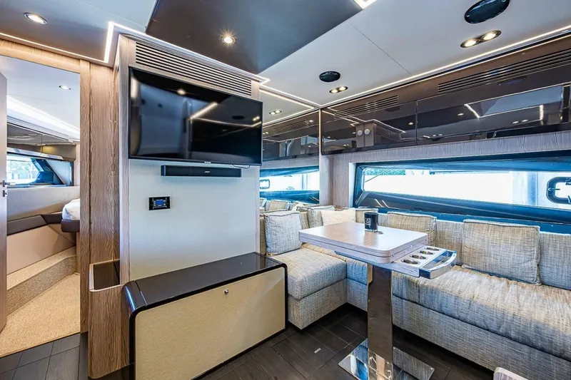 Slide: The Image of Azimut Atlantis 51 2019 - 7232309