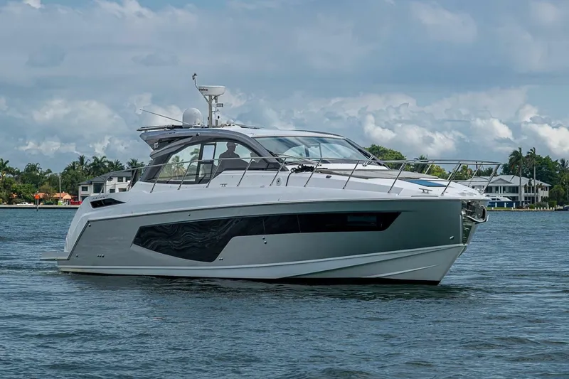 Slide: The Image of Azimut Atlantis 51 2019 - 6894998