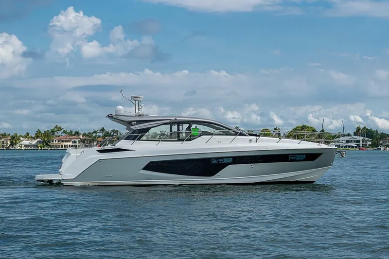 Slide: The Image of Azimut Atlantis 51 2019 - 6894994