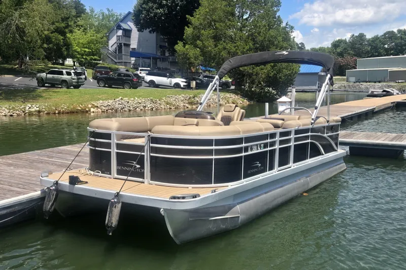 Slide: The Image of Bennington SX 22 SLX 2019 - 6945256