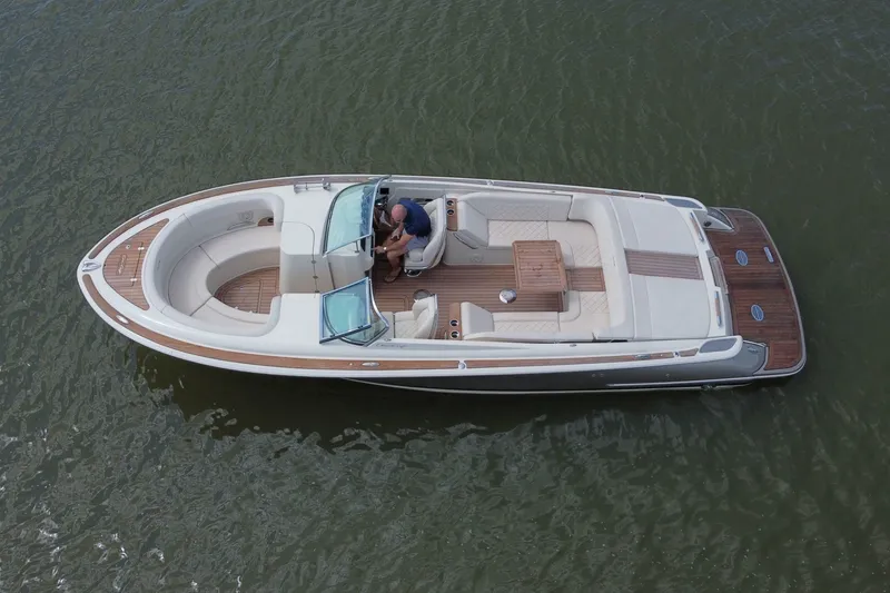 Slide: The Image of Chris-Craft Launch 30 2019 - 6945408