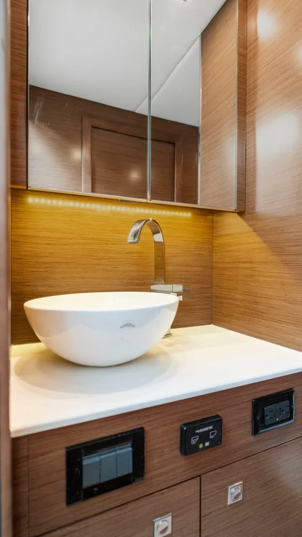 Slide: The Image of Cruisers 42 Cantius 2019 - 6945767