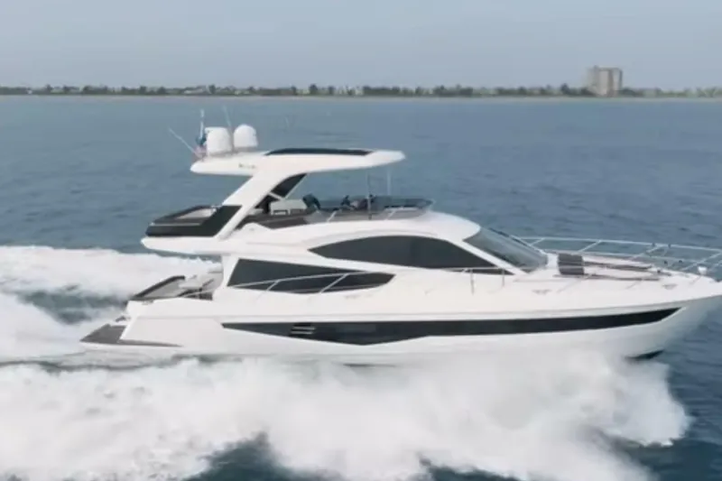 Slide: The Image of Galeon 550 Fly 2019 - 7232480