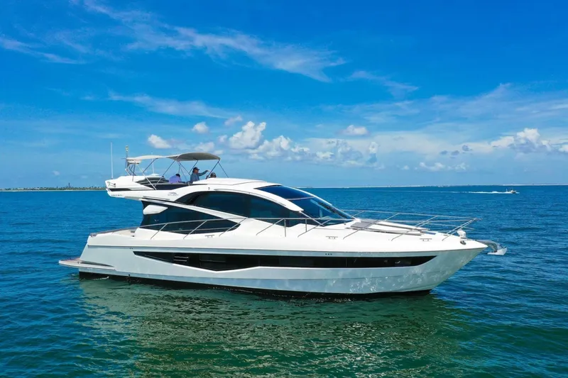 Slide: The Image of Galeon 560 Sky 2019 - 6945492