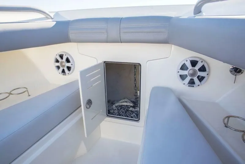 Slide: The Image of Mako 414 Center Console 2019 - 6945608