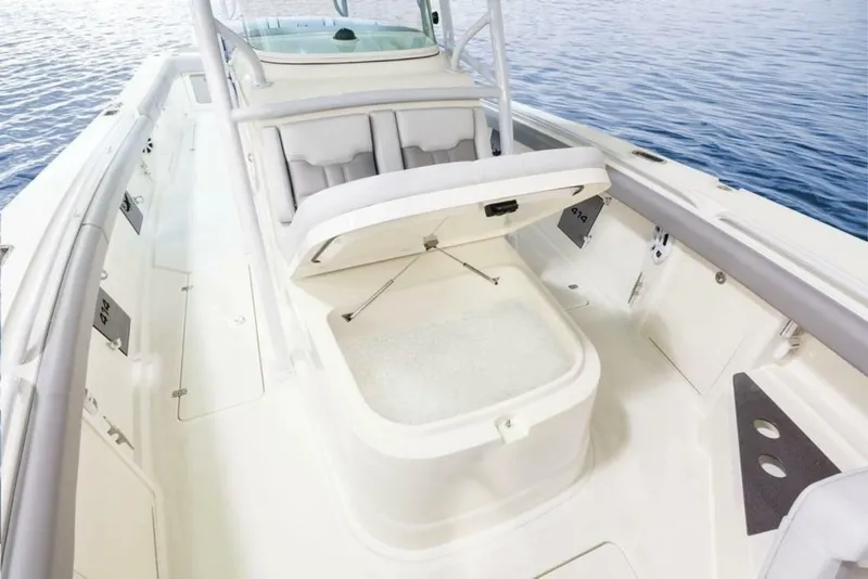 Slide: The Image of Mako 414 Center Console 2019 - 6945567