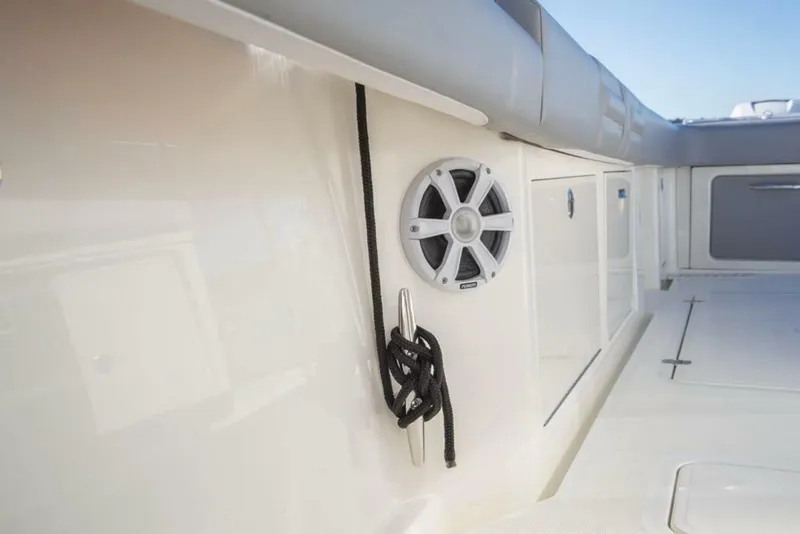Slide: The Image of Mako 414 Center Console 2019 - 6945601