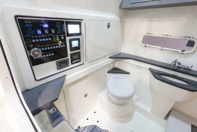 Slide: The Image of Mako 414 Center Console 2019 - 6945550
